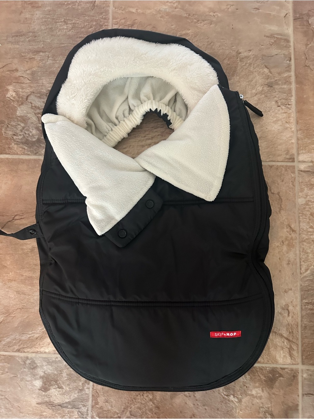 SKIP HOP Stroll & Go Infant Car Seat Cover - Black